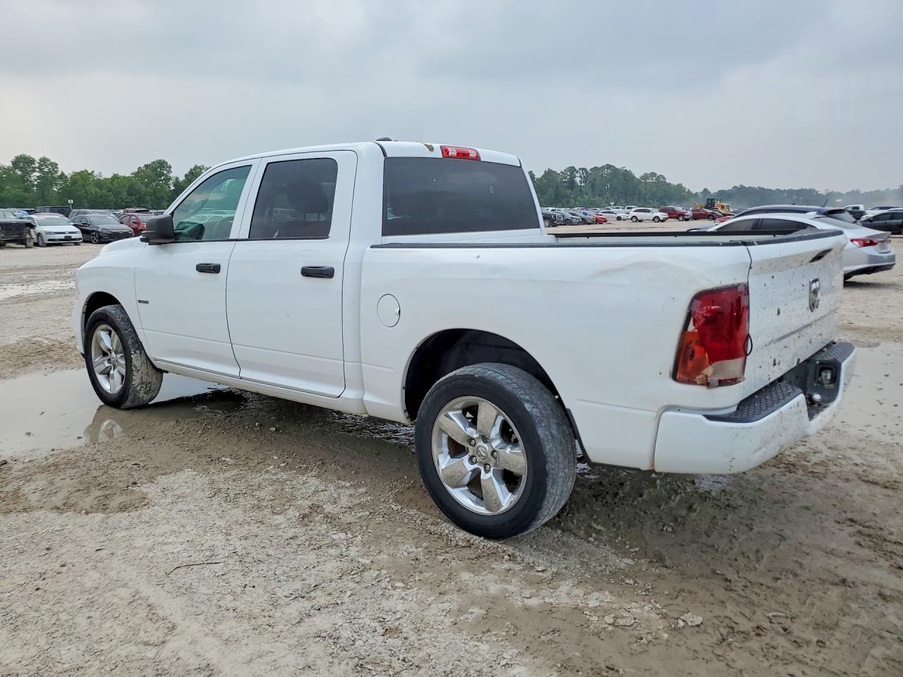2019 Ram 1500 Classic Tradesman - Image 2