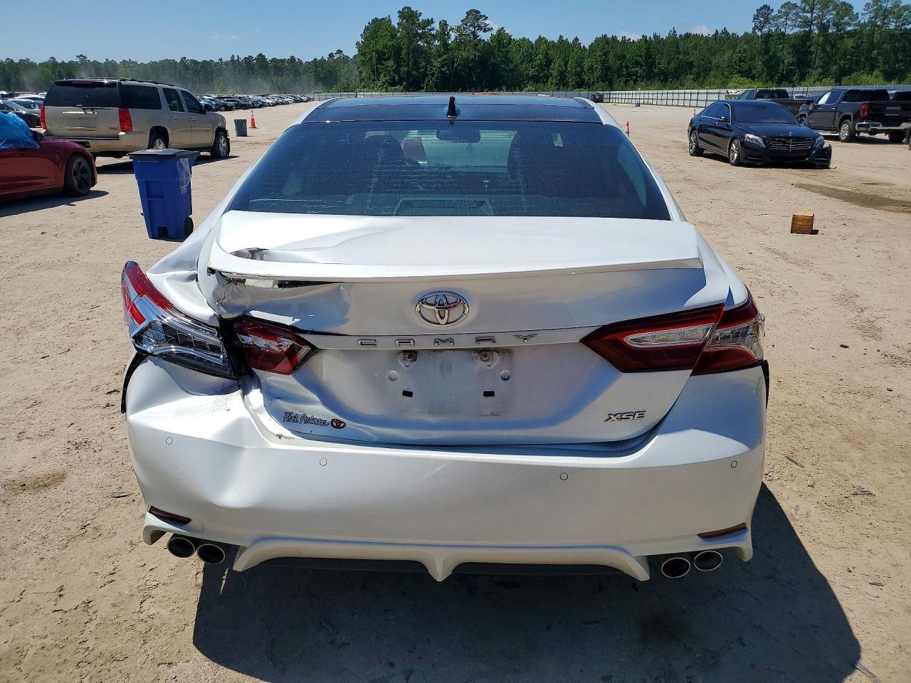 2020 Toyota Camry Xse V6 - Фото 6