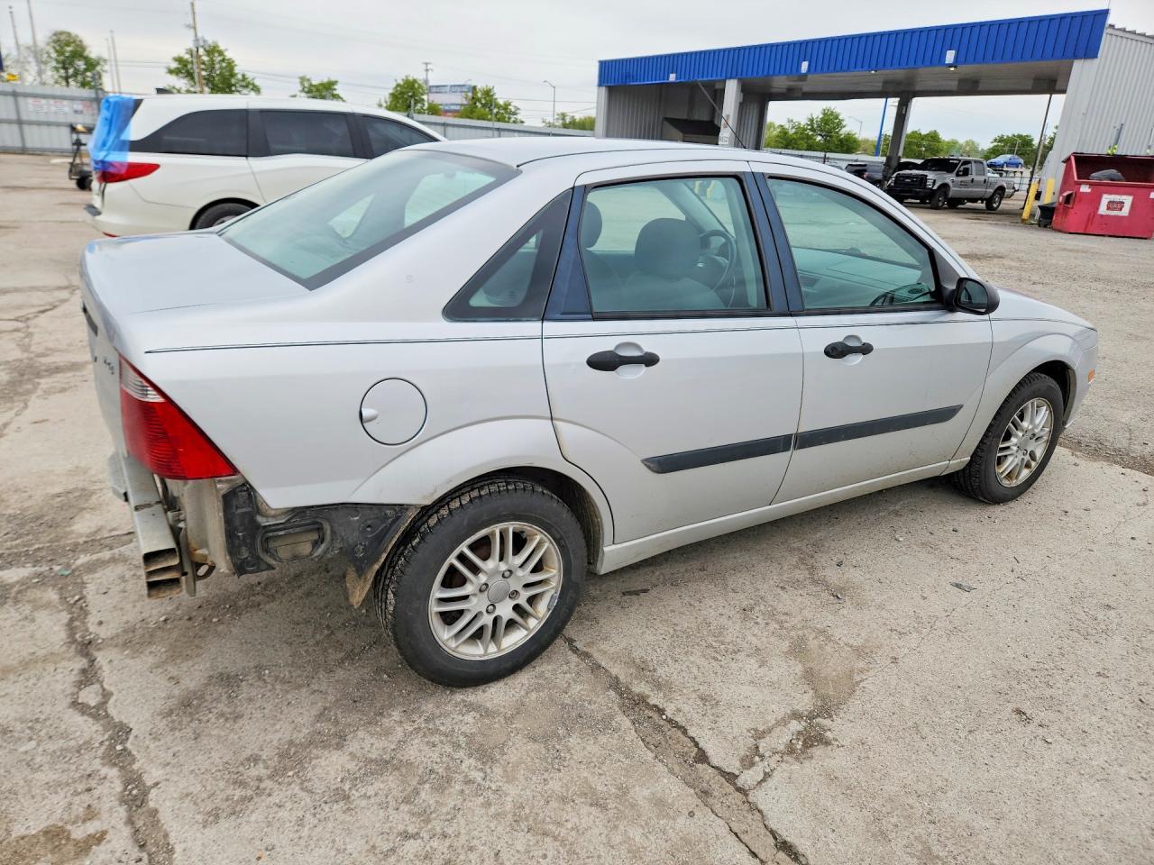 2005 Ford Focus Zx4 - Image 3