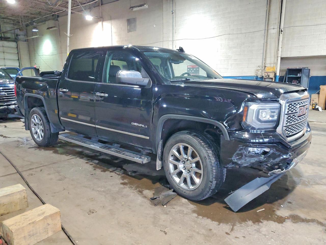 2018 GMC Sierra K1500 Denali - Image 4