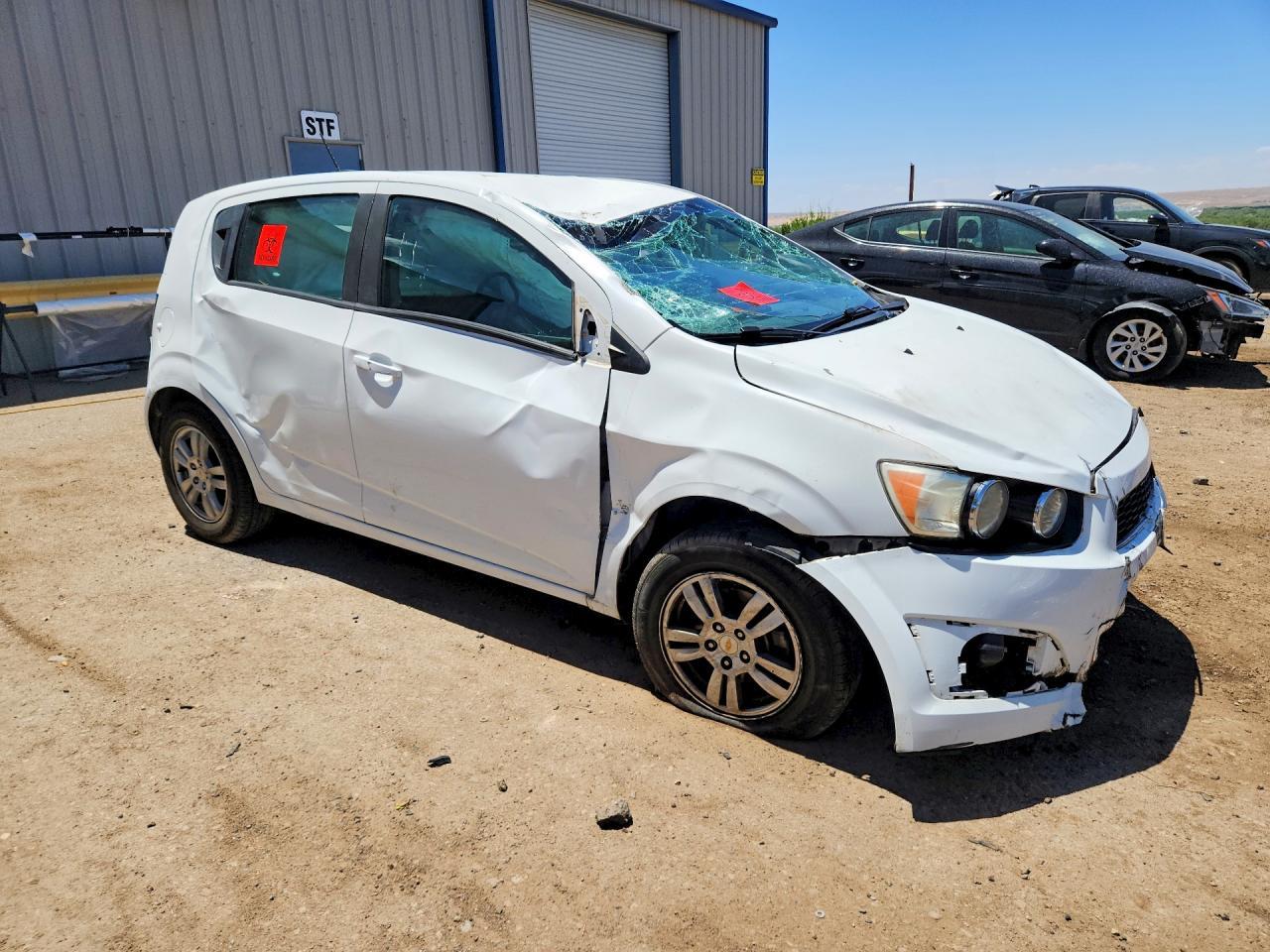 2015 Chevrolet Sonic Ls - Image 4