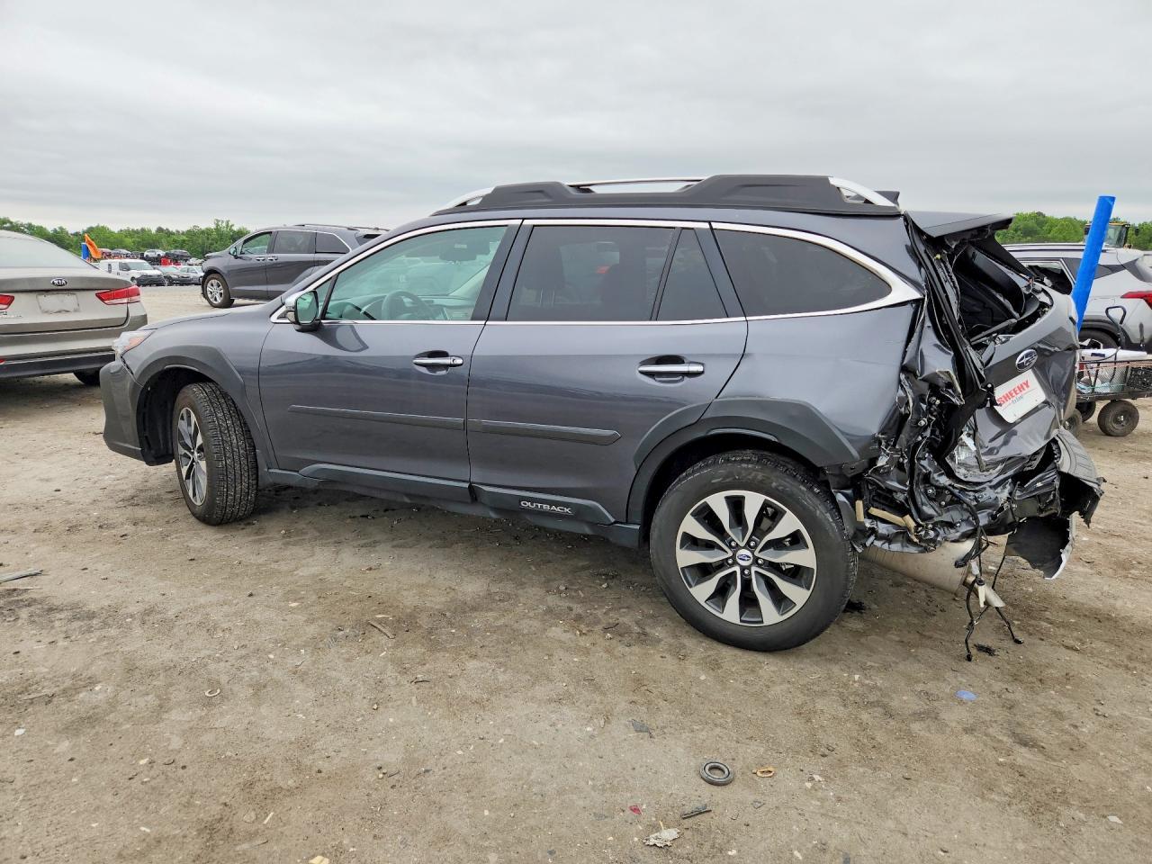 2025 Subaru Outback Touring - Фото 2