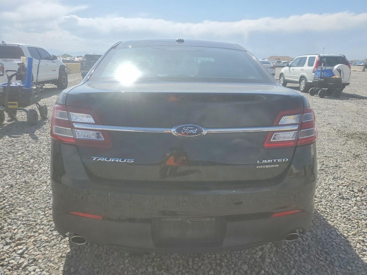 2013 Ford Taurus Limited - Image 6