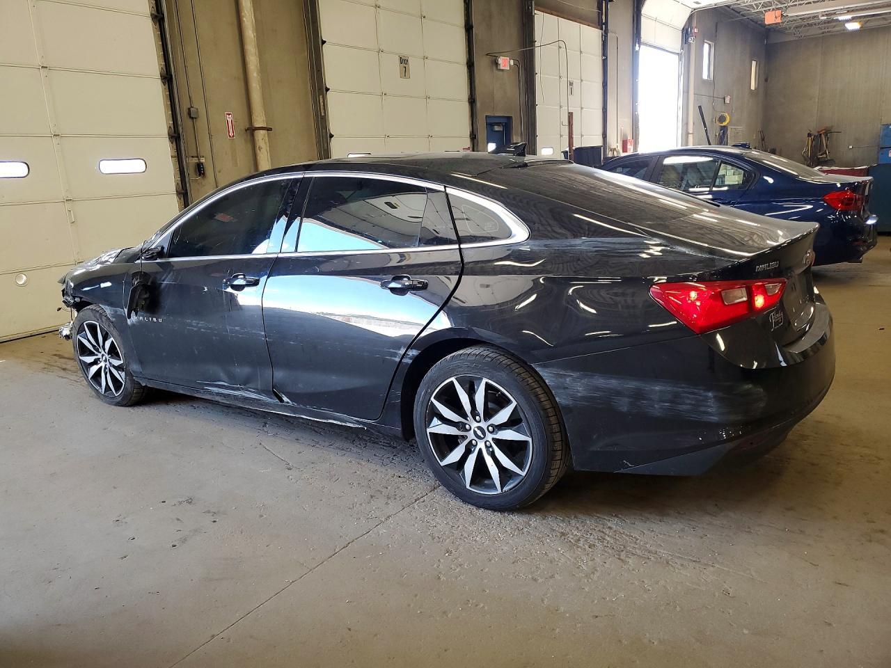 2016 Chevrolet Malibu Lt - Фото 2