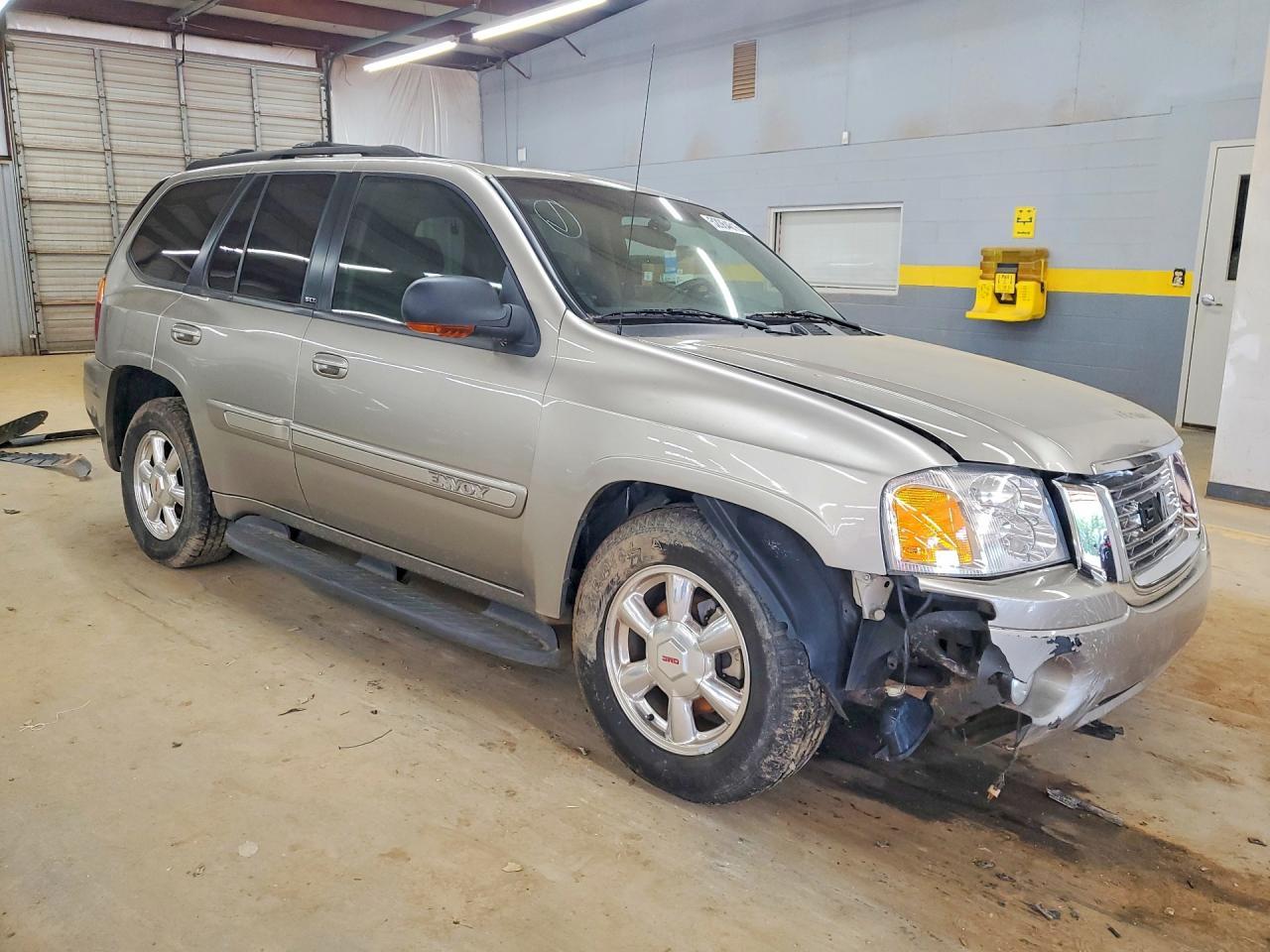 2003 GMC Envoy - Фото 4