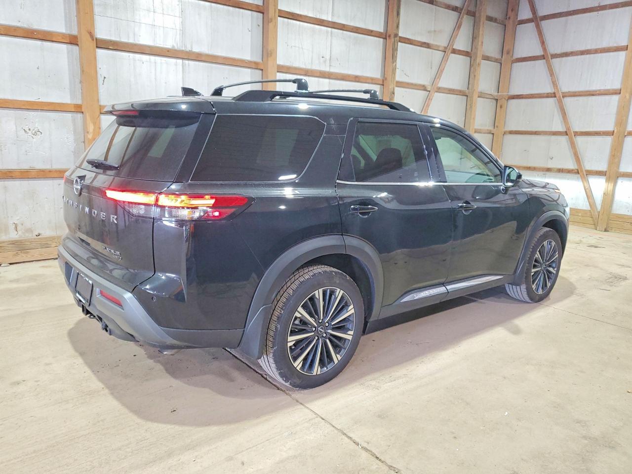 2026 Nissan Pathfinder Platinum - Фото 3