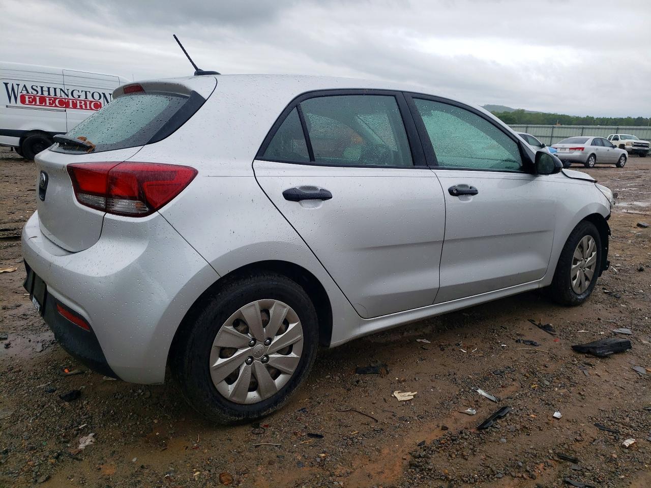 2018 Kia Rio 5-Door Lx - Фото 3