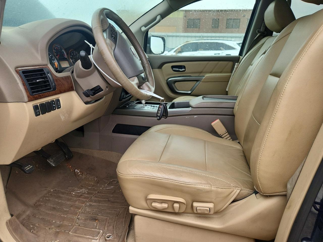 2015 Nissan Armada - Фото 7