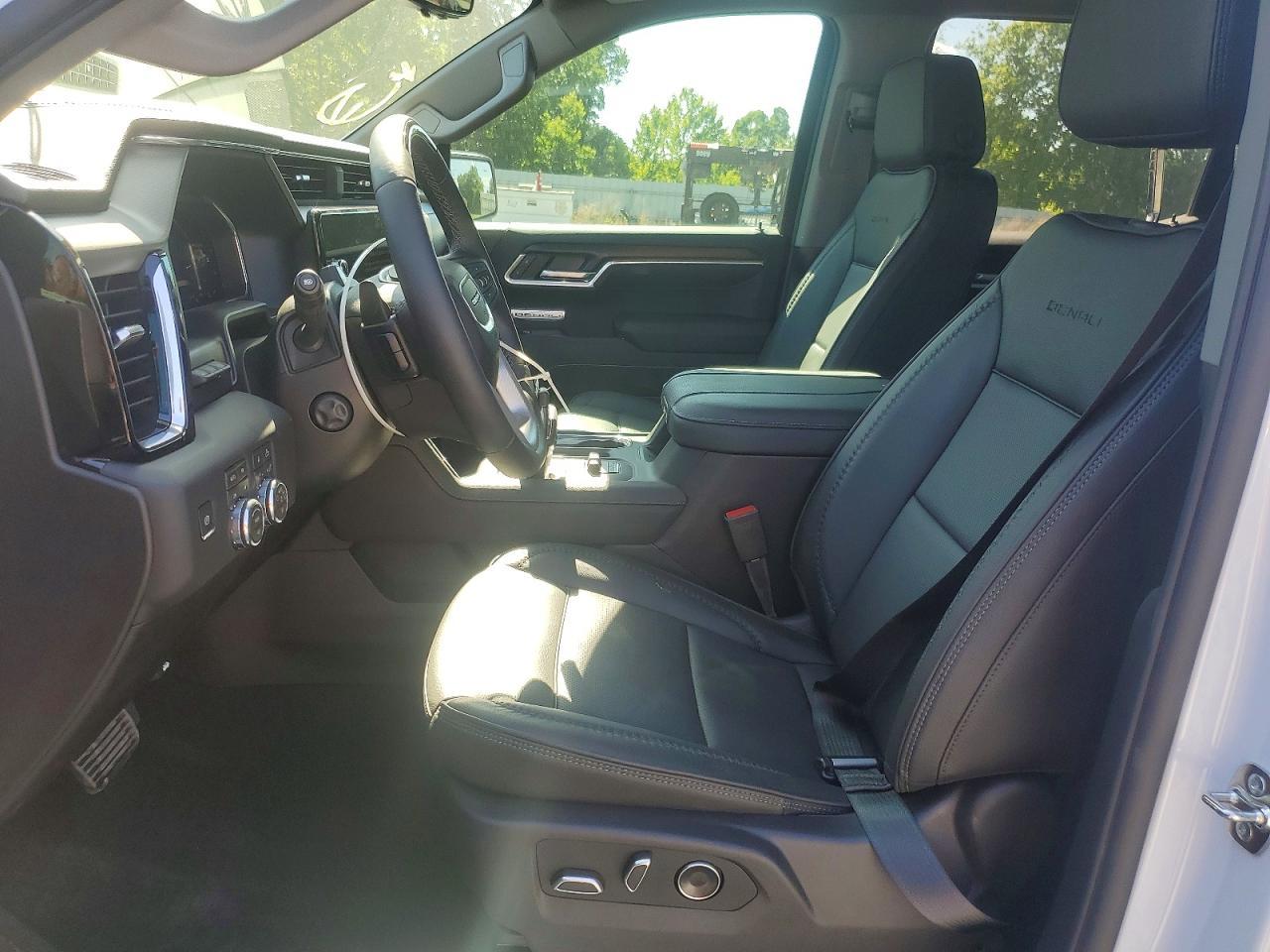 2026 GMC Sierra K1500 Denali - Image 7