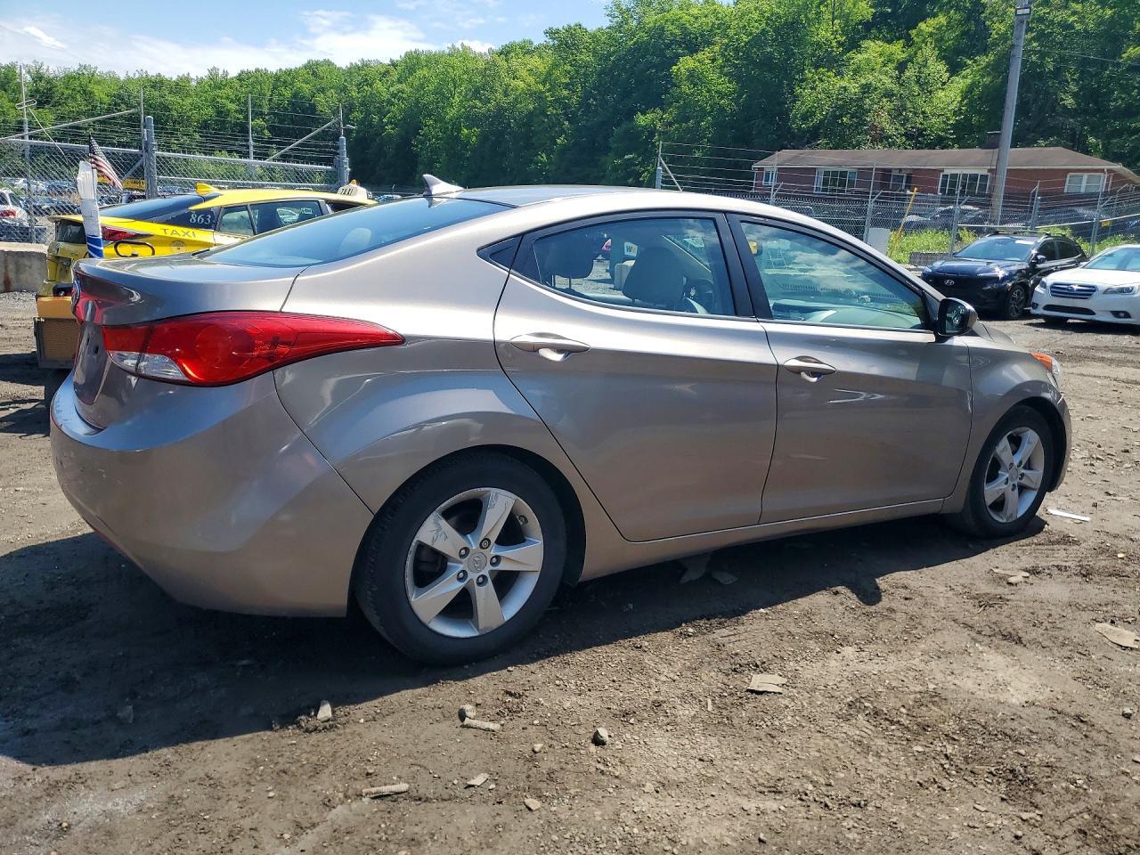 2013 Hyundai Elantra Gls - Image 3
