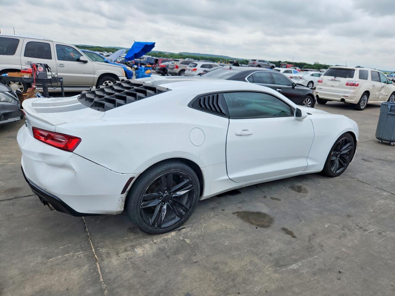 2018 Chevrolet Camaro Lt - Фото 3