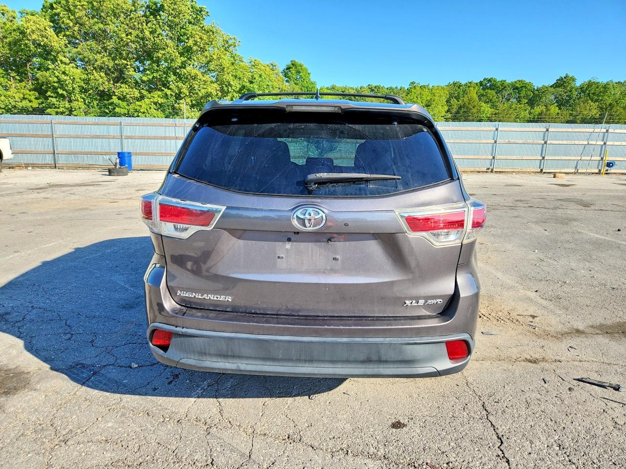 2015 Toyota Highlander Xle - Фото 6