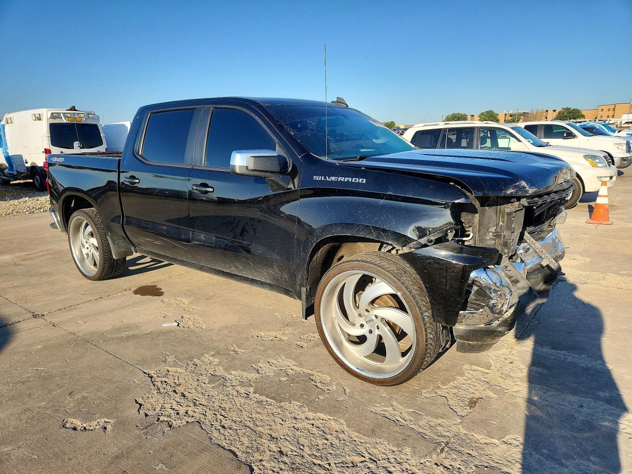 2022 Chevrolet Silverado Ltd K1500 Lt - Image 4