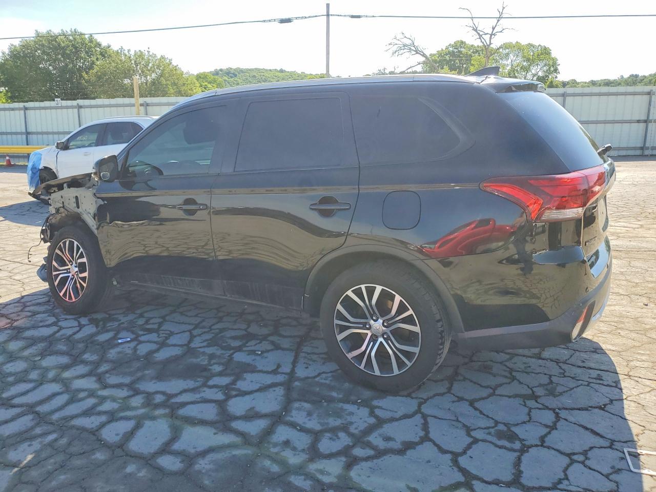 2018 Mitsubishi Outlander Se - Фото 2