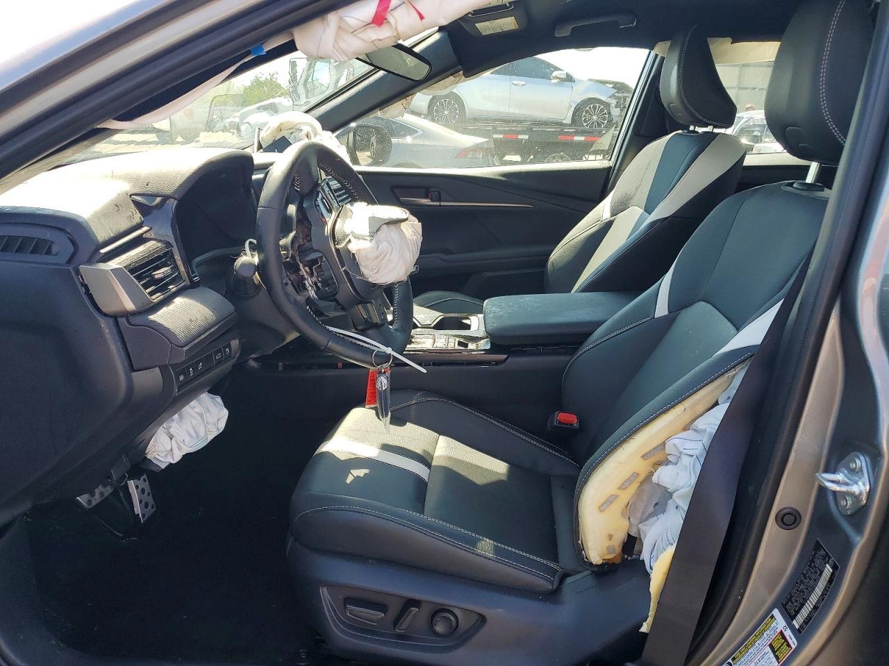 2026 Toyota Camry Se - Фото 7