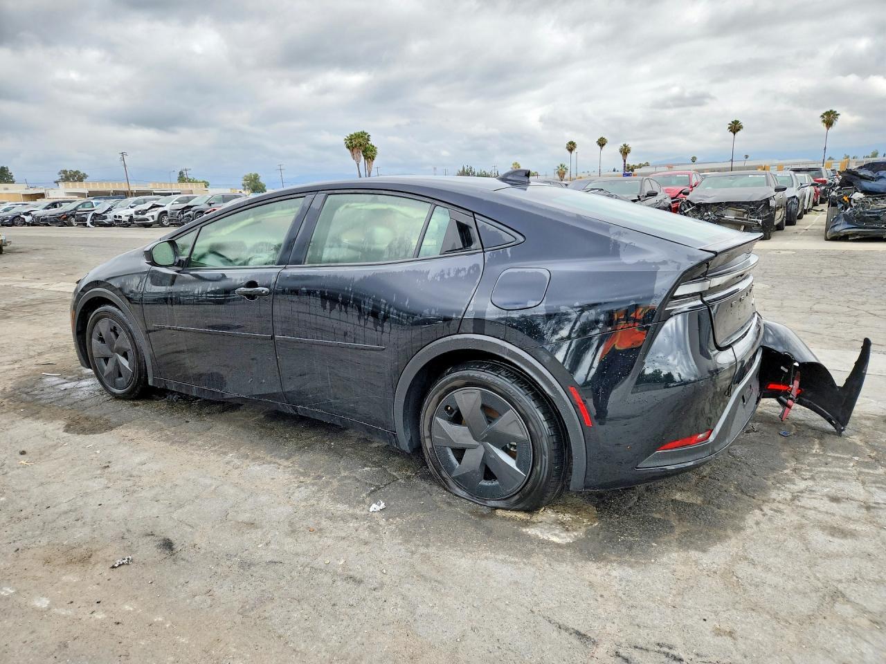2026 Toyota Prius Plug-In Hybrid Se - Фото 2
