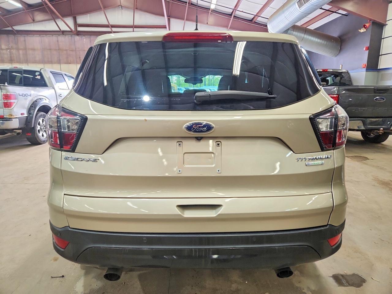 2017 Ford Escape Titanium - Фото 6