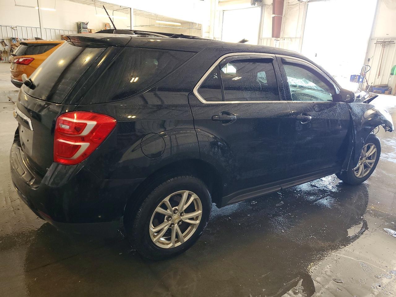 2017 Chevrolet Equinox Lt - Image 3
