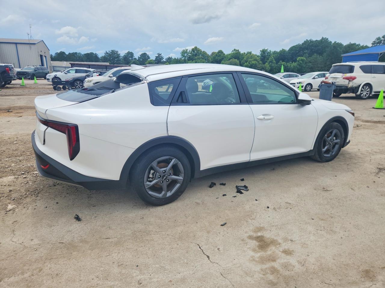 2025 Kia K4 Lx - Фото 3