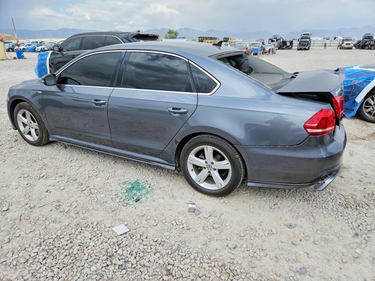 2014 Volkswagen Passat S - Image 2
