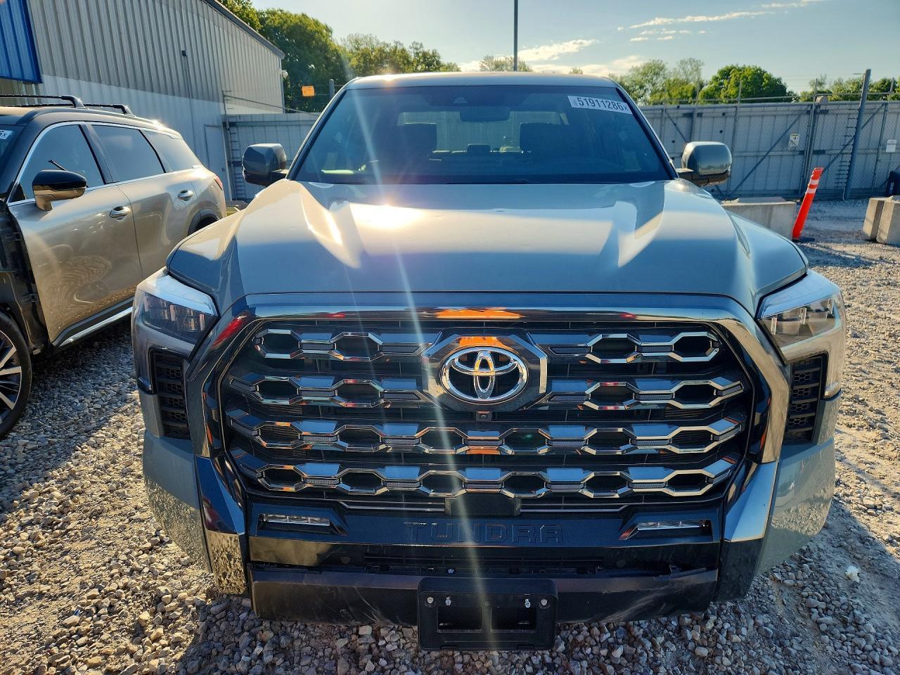 2025 Toyota Tundra Platinum Hv - Image 5