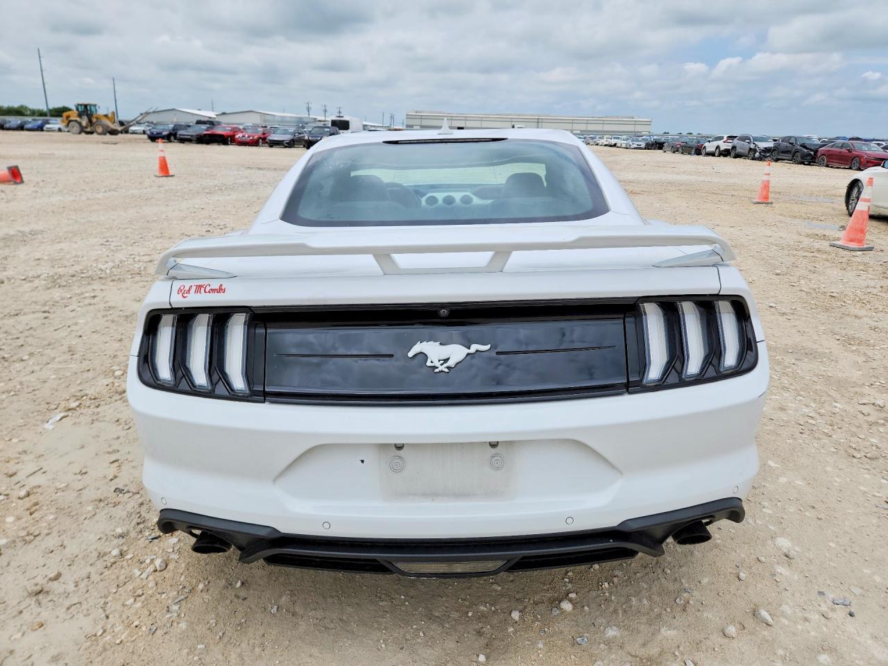 2022 Ford Mustang - Image 6