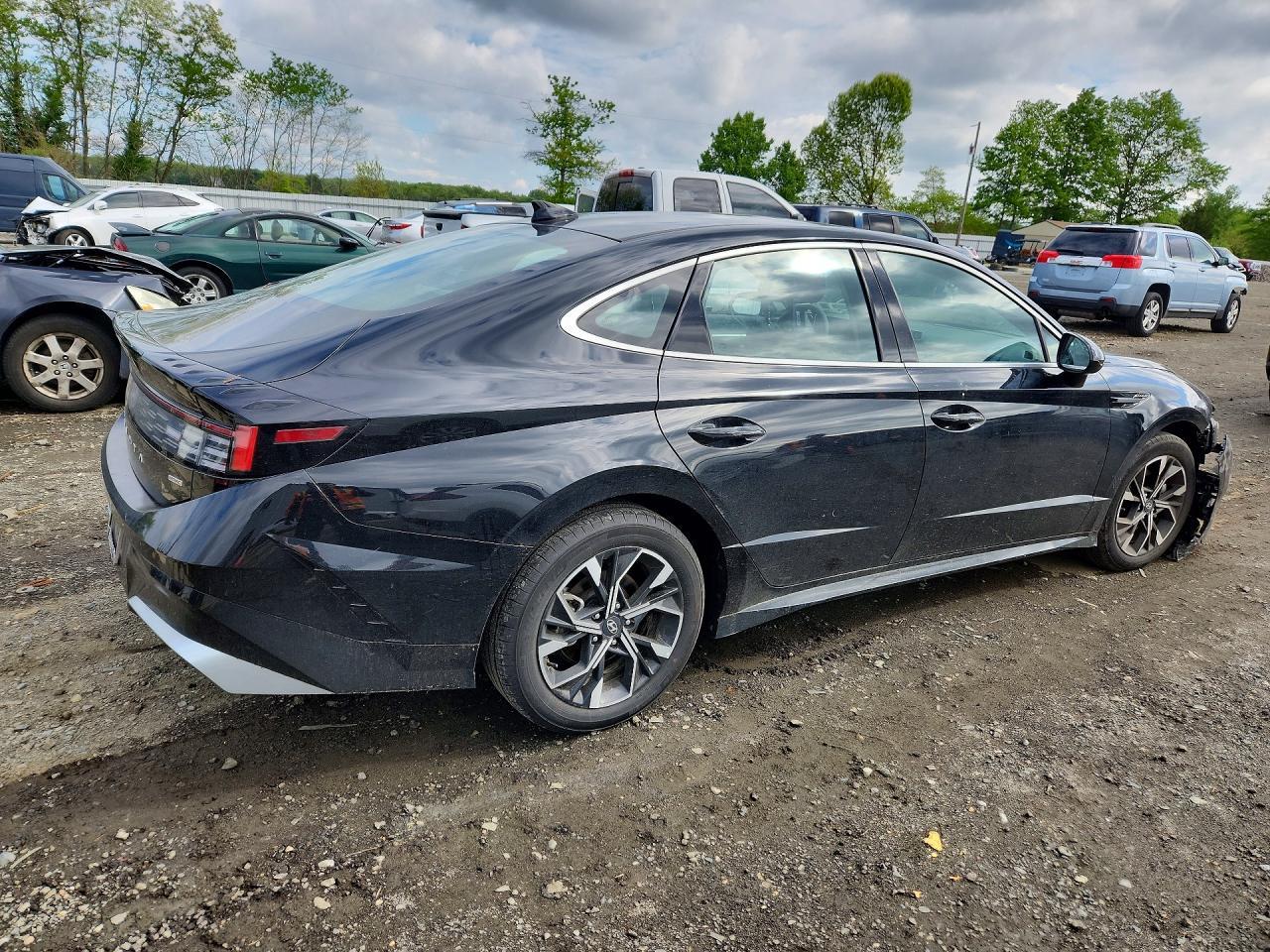 2024 Hyundai Sonata Sel - Image 3