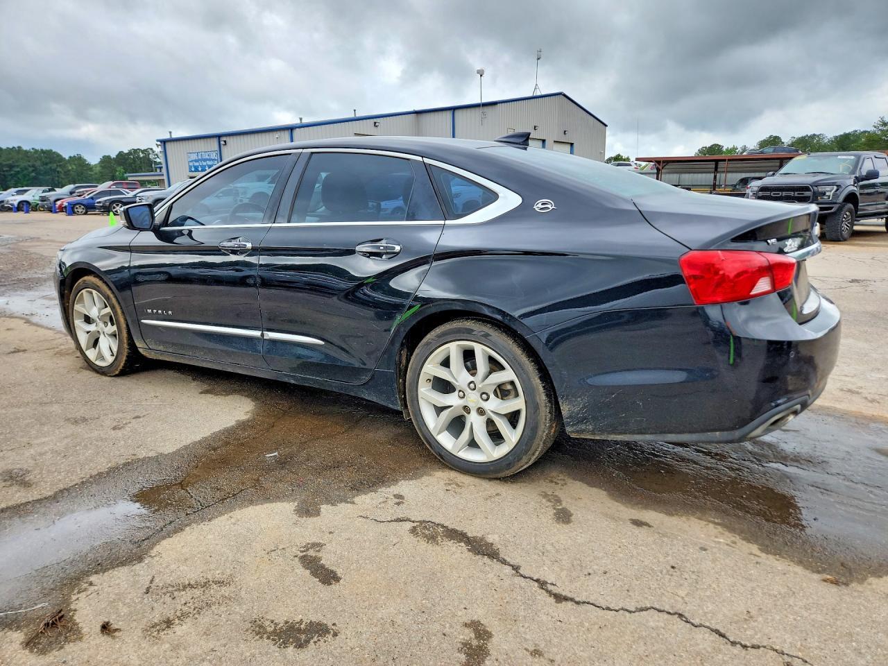 2017 Chevrolet Impala Premier - Image 2