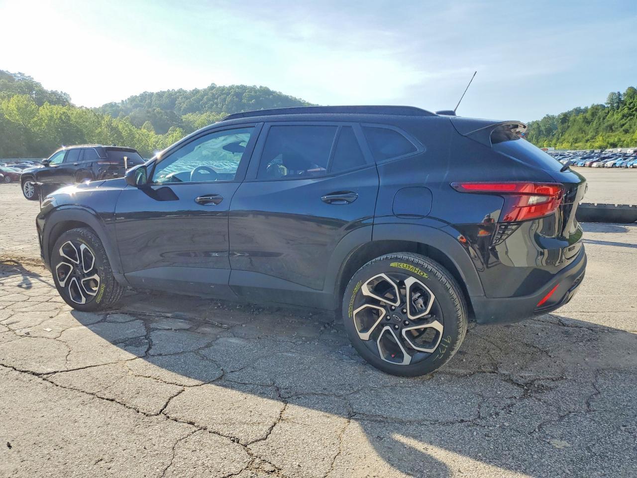 2024 Chevrolet Trax 2Rs - Image 2