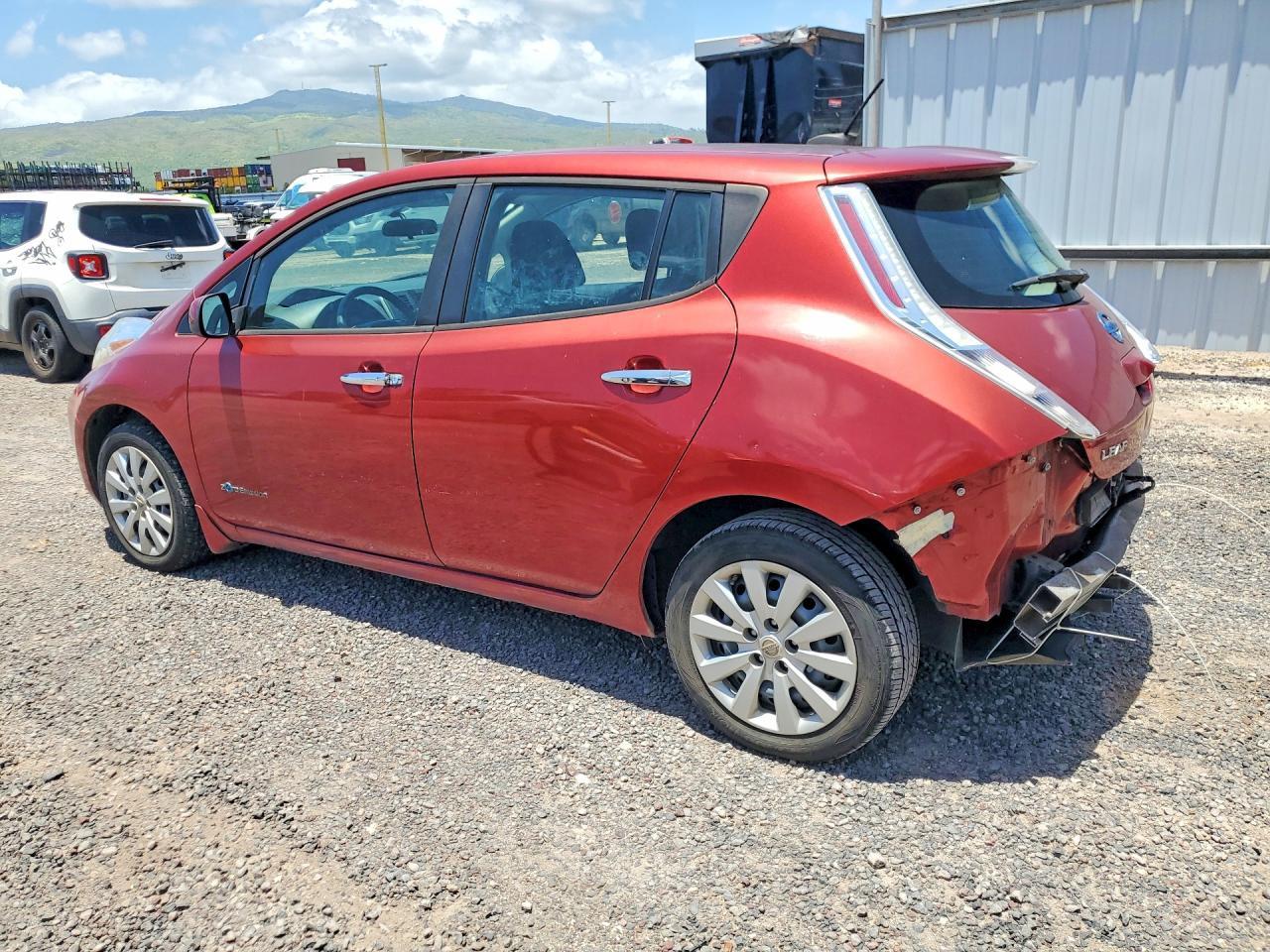 2015 Nissan Leaf S - Фото 2