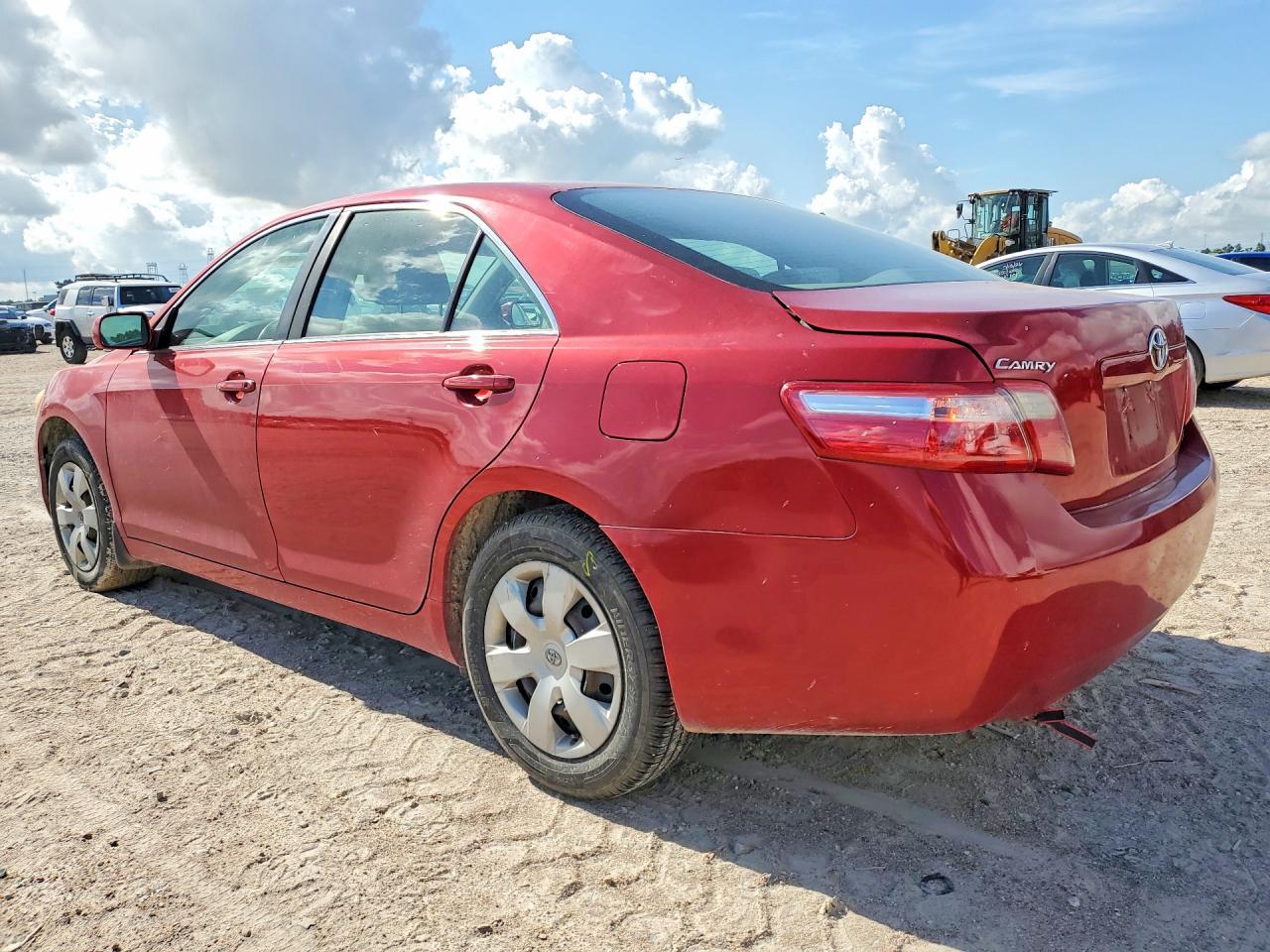 2009 Toyota Camry Le - Фото 2