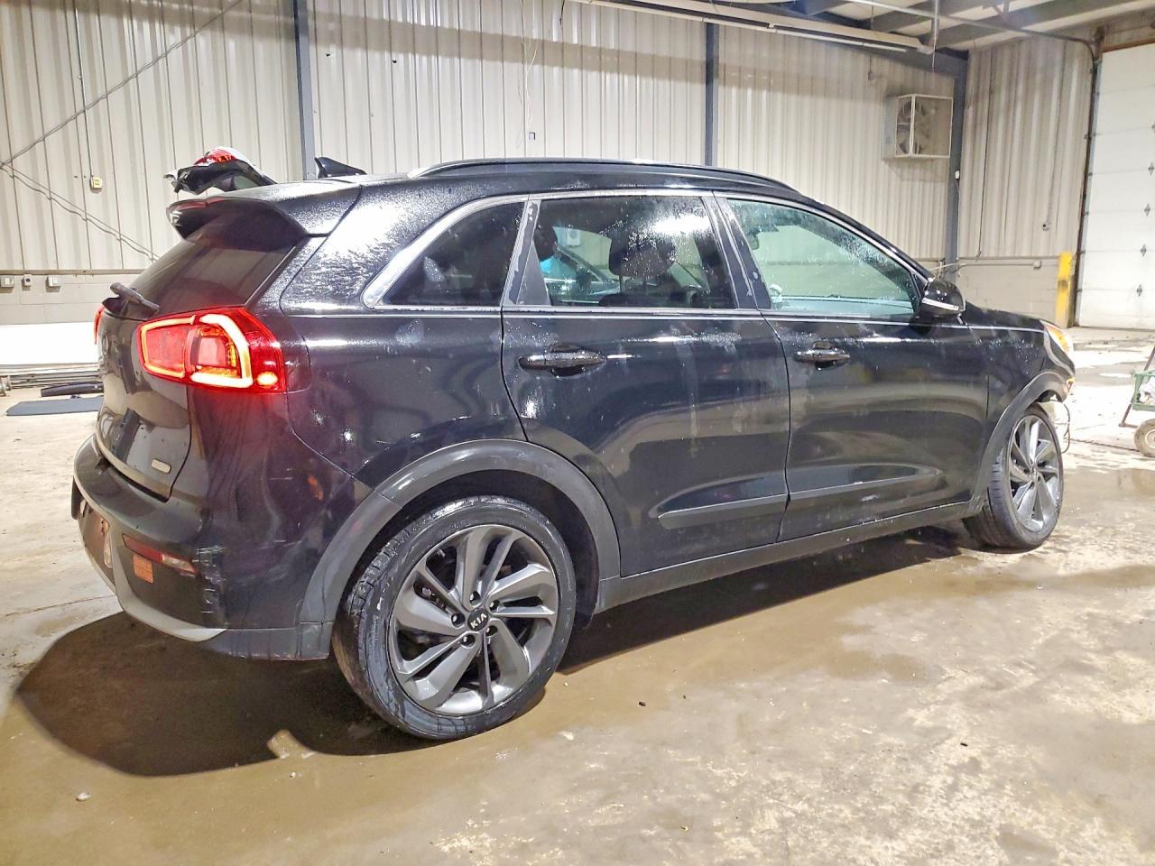2017 Kia Niro Ex - Image 3