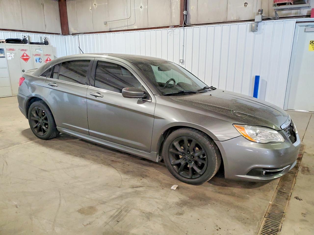 2013 Chrysler 200 - Фото 4