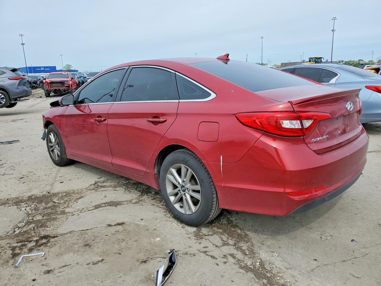 2016 Hyundai Sonata Se - Image 2