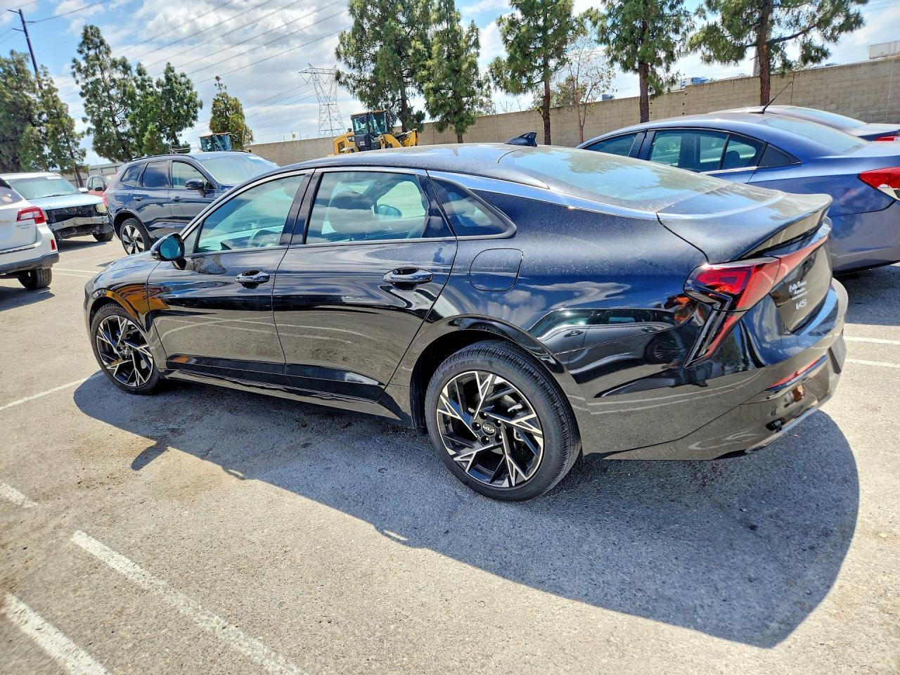 2025 Kia K5 Gt Line - Фото 2