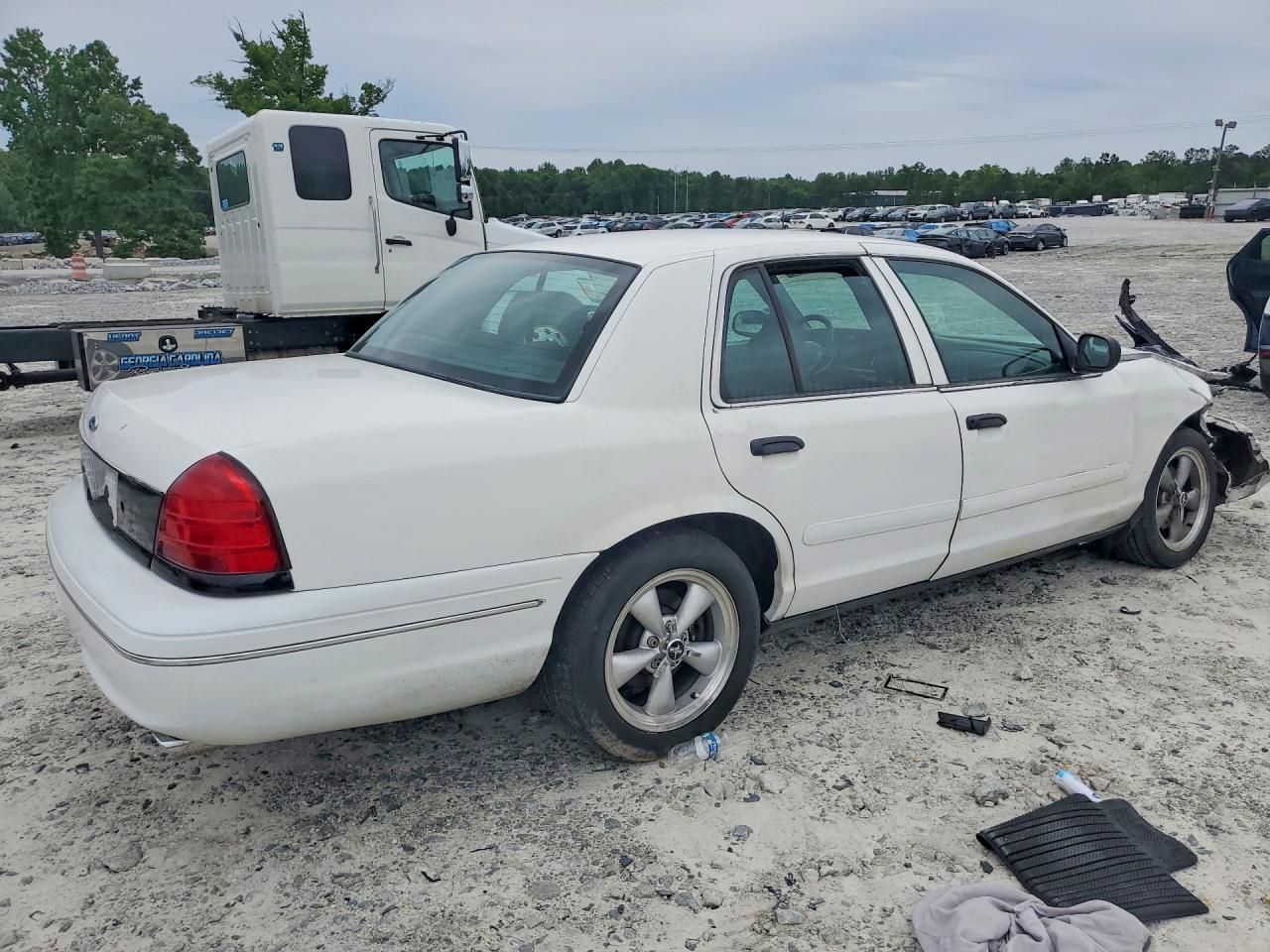 2003 Ford Crown Victoria Police Interceptor - Image 3