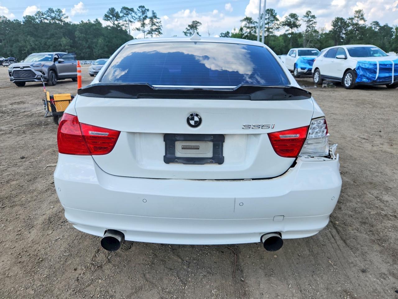 2011 BMW 335 I - Фото 6