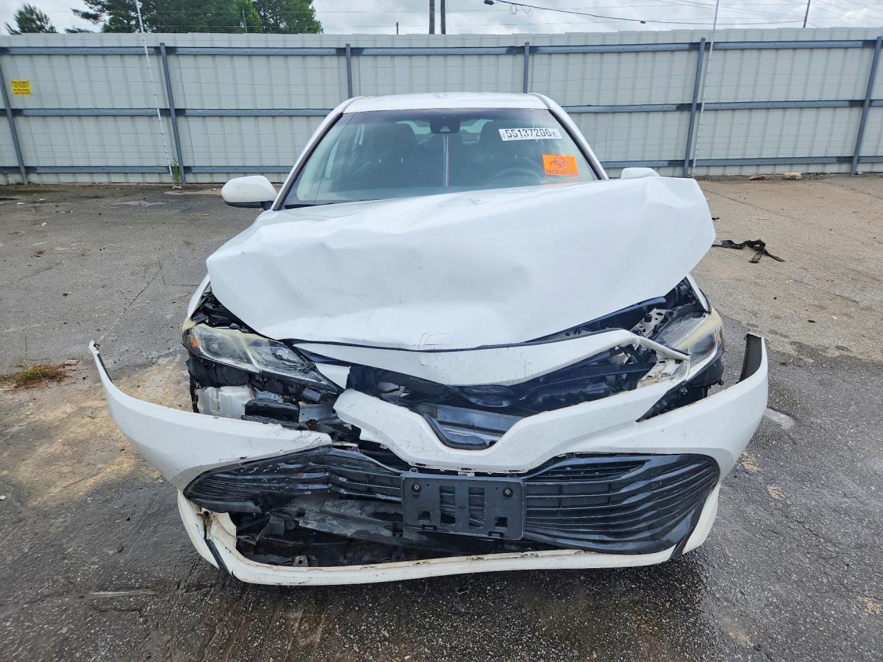 2019 Toyota Camry Le - Фото 5