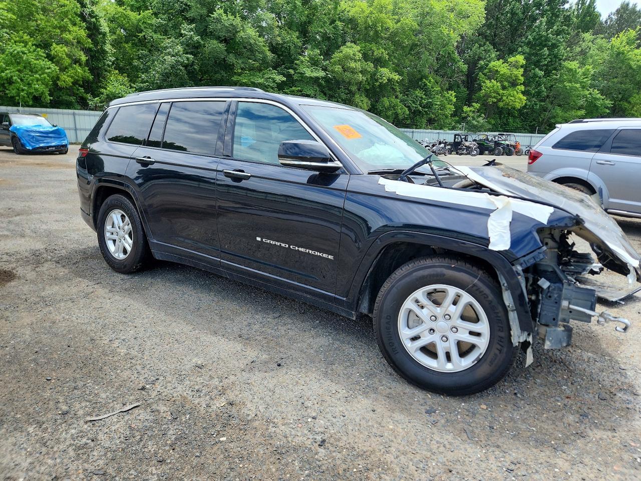 2023 Jeep Grand Cherokee L Overland - Image 4