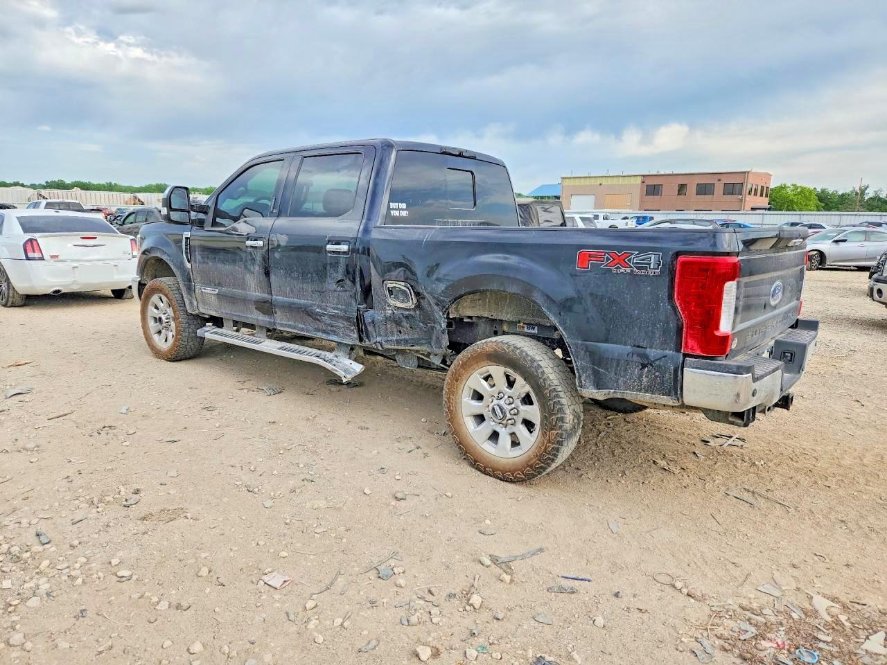 2019 Ford F250 Super Duty - Image 2