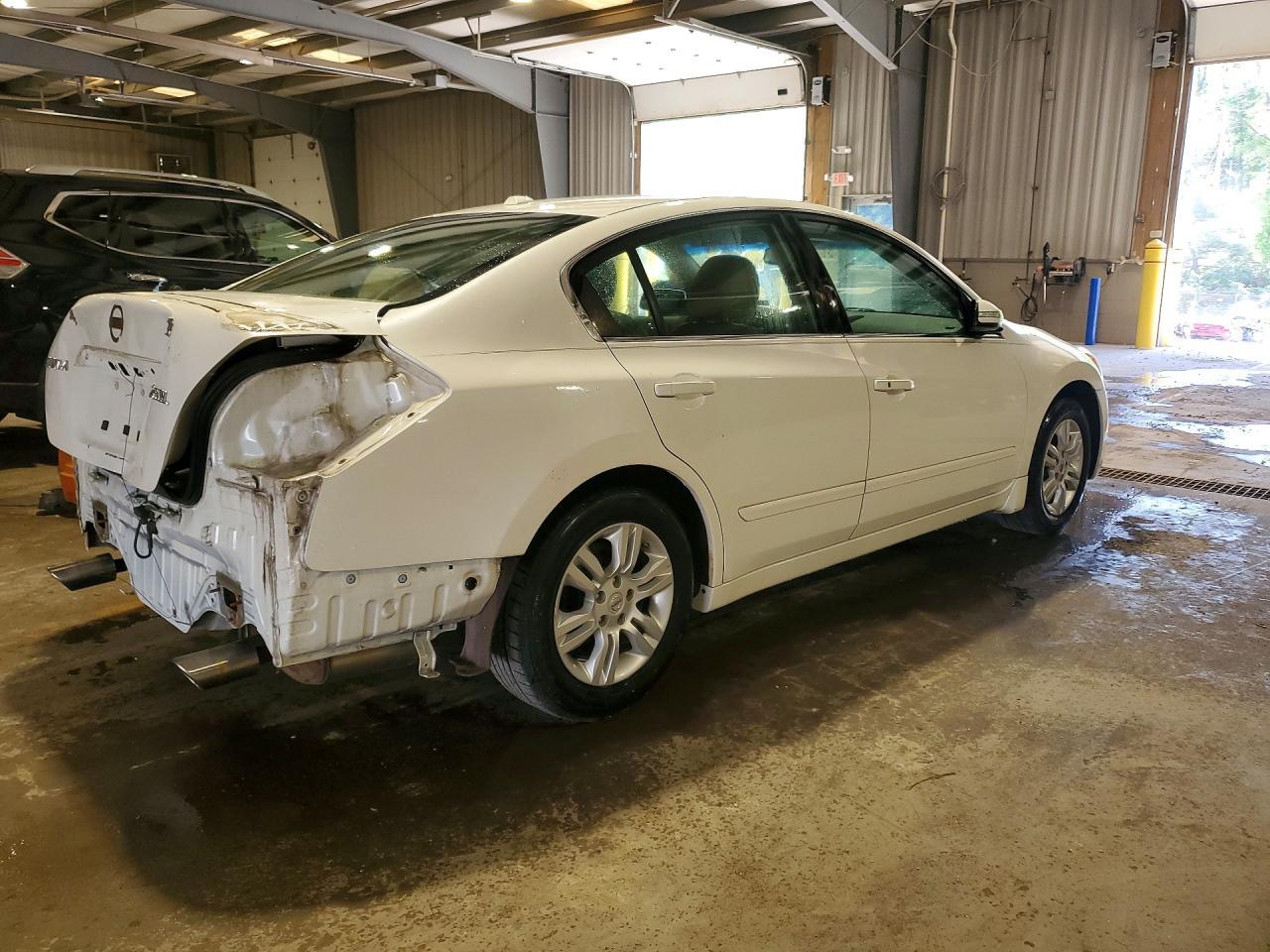 2012 Nissan Altima 2.5 - Image 3