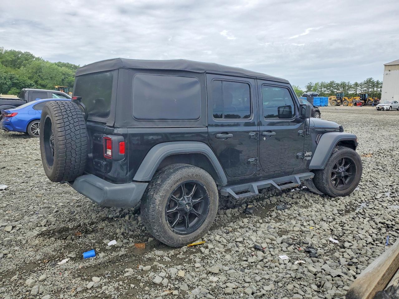 2018 Jeep Wrangler Unlimited Sport - Фото 3