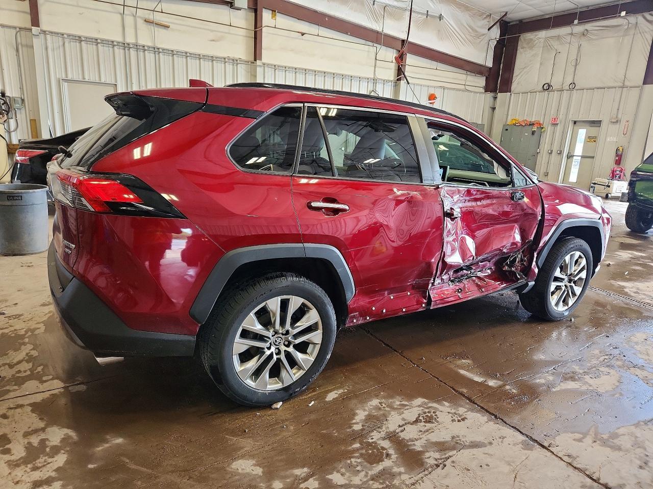 2021 Toyota Rav4 Limited - Фото 3