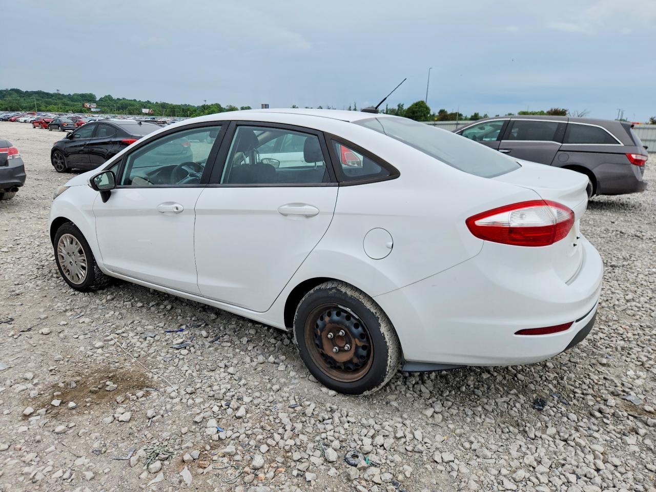 2016 Ford Fiesta S - Image 2
