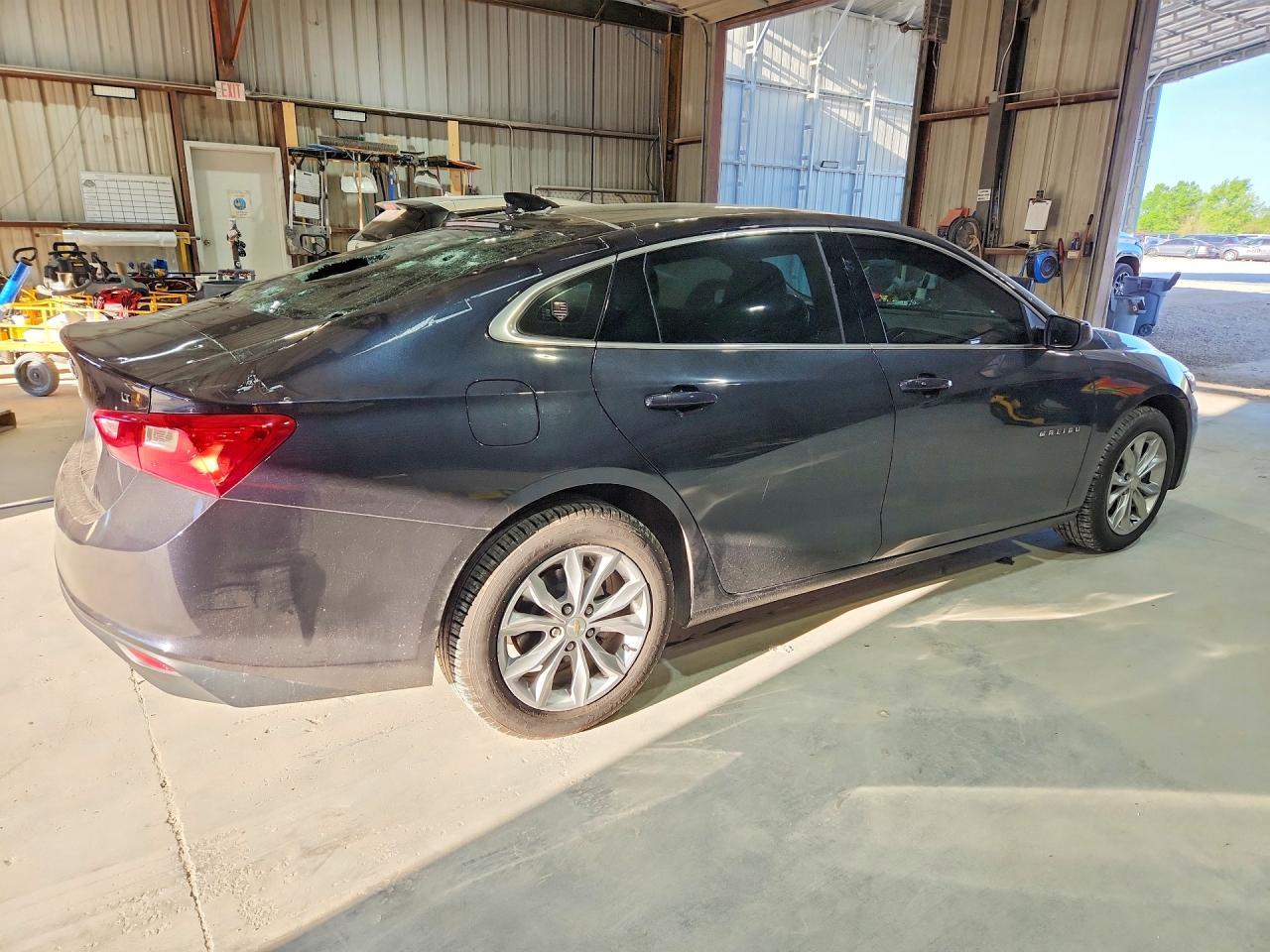 2023 Chevrolet Malibu Lt - Image 3