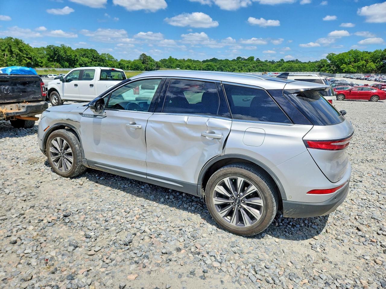 2020 Lincoln Corsair Reserve - Фото 2