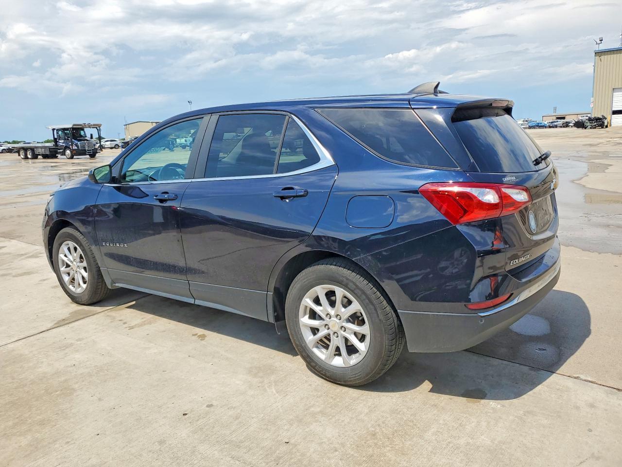 2021 Chevrolet Equinox Lt - Фото 2