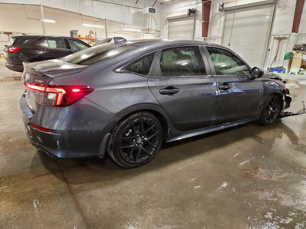 2025 Honda Civic Sport - Фото 3