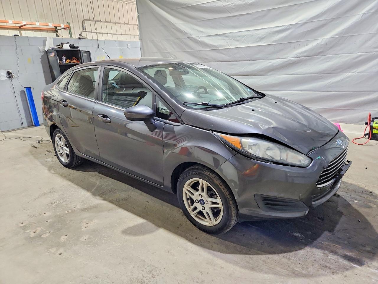 2017 Ford Fiesta Se - Image 4