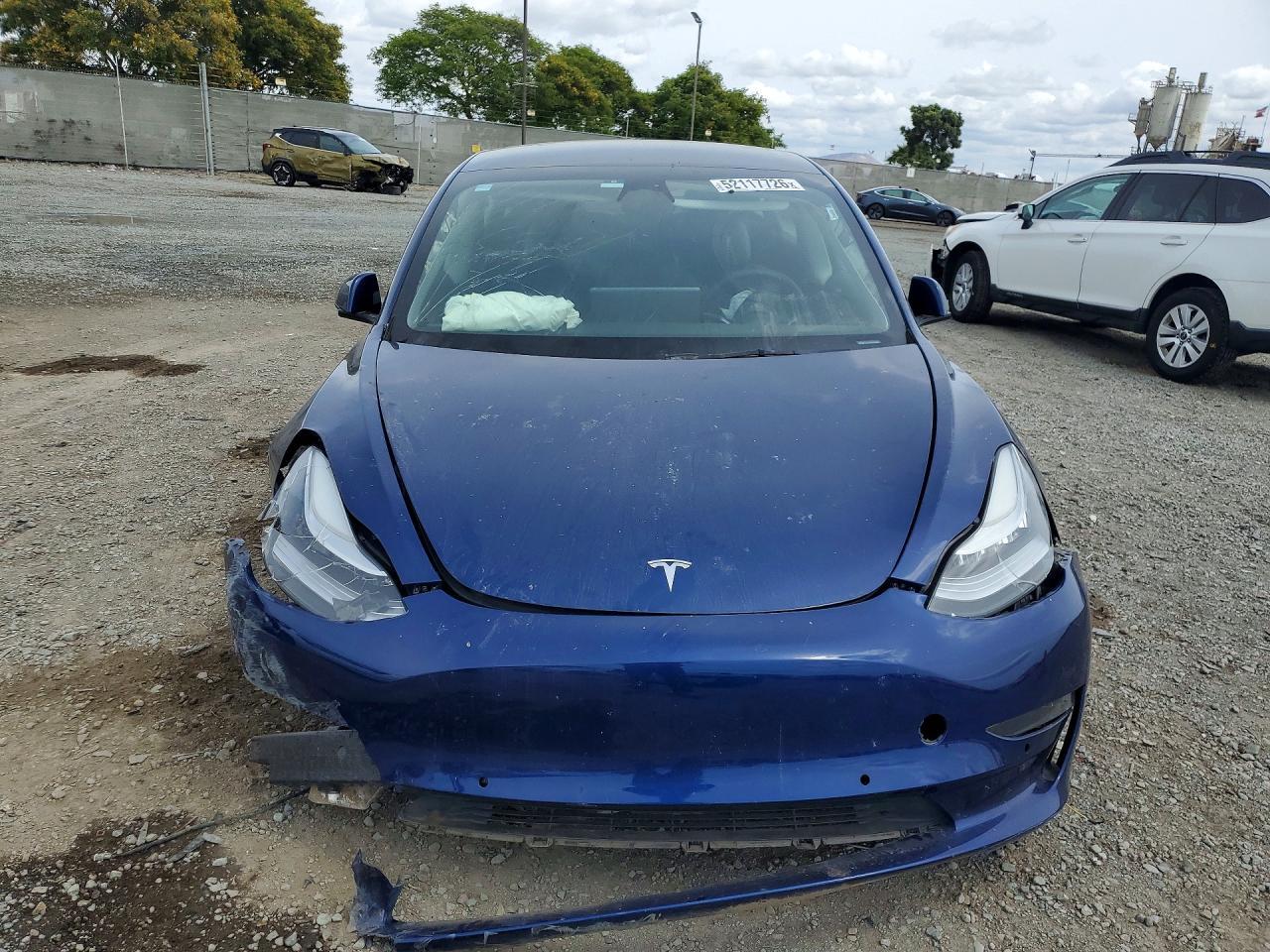 2022 Tesla Model 3 - Фото 5